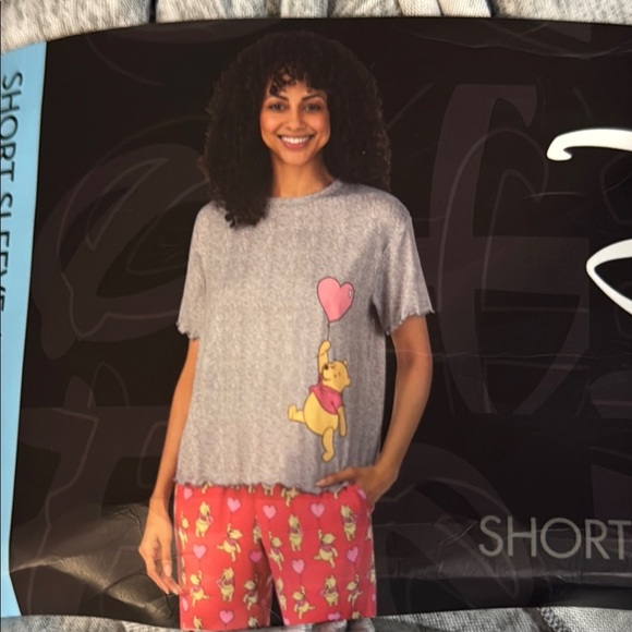 NWT Women’s Winnie the Pooh Pajama Set. Size L (12-14) Disney. Super cute ! - Picture 5 of 9